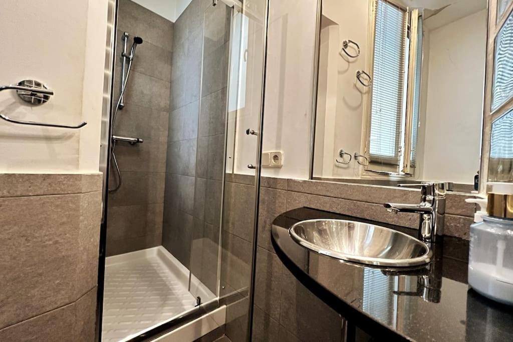 Alojamiento Entero Centro: Piso . Chueca Lägenhet Madrid Exteriör bild