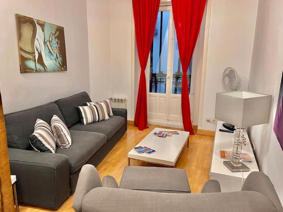 Alojamiento Entero Centro: Piso . Chueca Lägenhet Madrid Exteriör bild