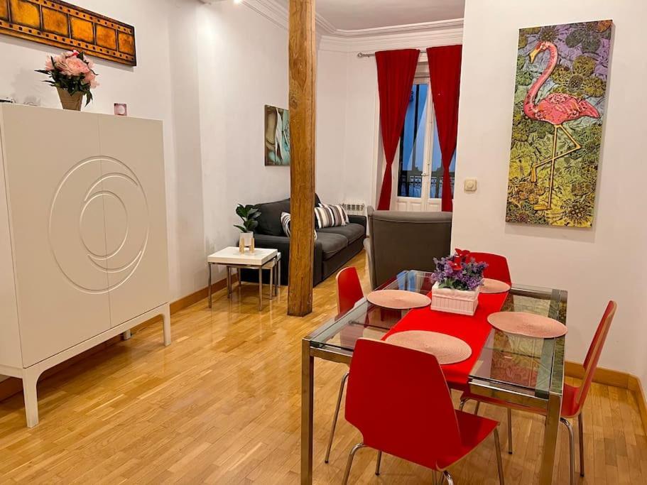 Alojamiento Entero Centro: Piso . Chueca Lägenhet Madrid Exteriör bild